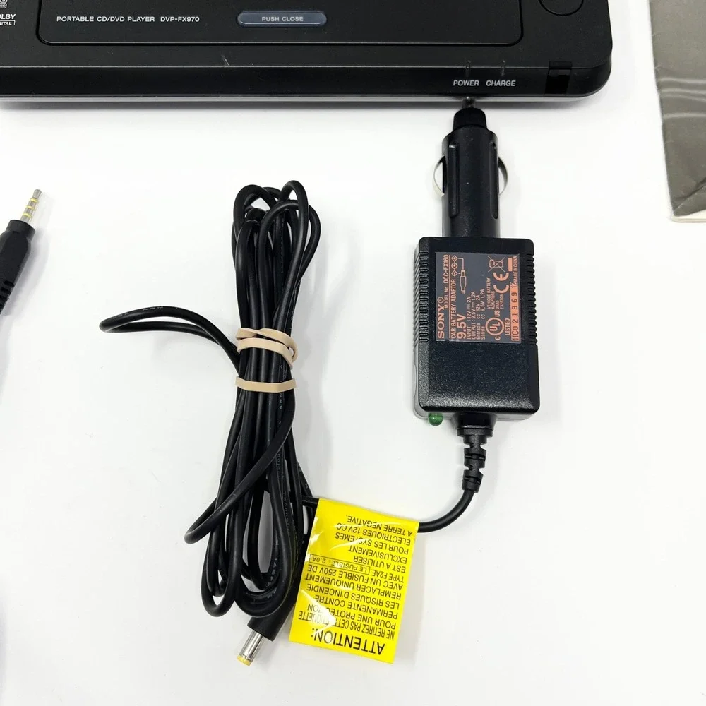 SONY DVP-FX970‎ Portable DVD Player 180-Degree Swivel Flip Screen 9